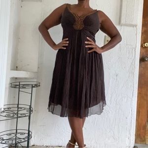 Maggy London Brown Silk Chiffon Beaded V Neck Sleeveless Midi Knee Length Dress!